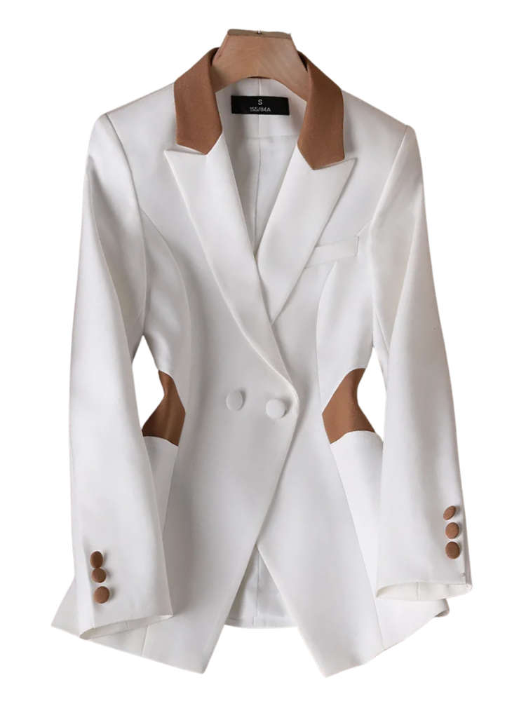 Blazer feminino de alfaiataria acinturado com botões frontais
