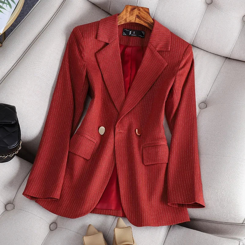 Blazer Acinturado Risca de Giz Alfaiataria Modern Adele